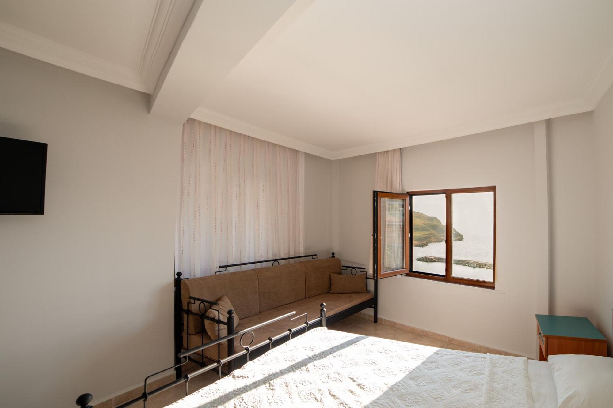 Yakamoz Hotel Goekceada İmroz Eksteriør billede